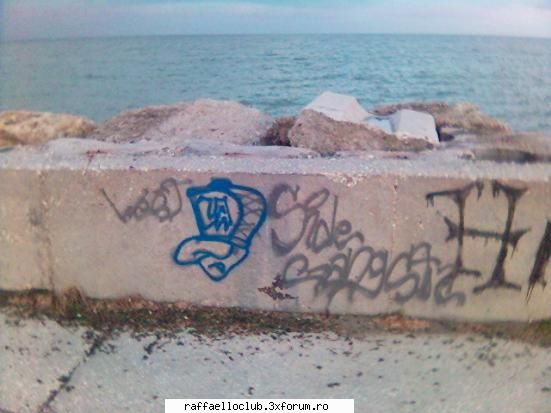Graffiti - O arta sau un vandalism ? - Deci....Pentru inceput probabil ca va - Ce genuri de muzica ascultati?